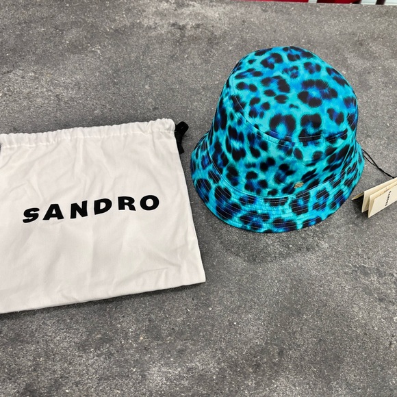 SANDRO Reversible Leopard print bucket hat - Picture 3 of 8